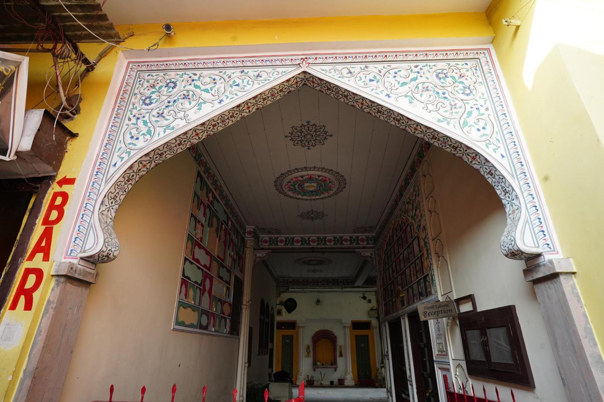 Haveli Kalwara - A Heritage Hotel Джайпур Екстериор снимка
