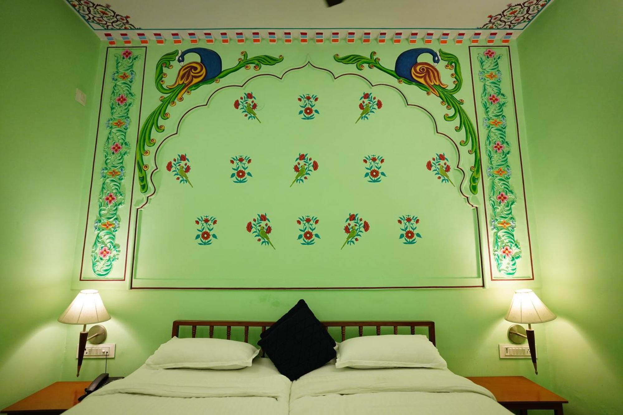 Haveli Kalwara - A Heritage Hotel Джайпур Екстериор снимка