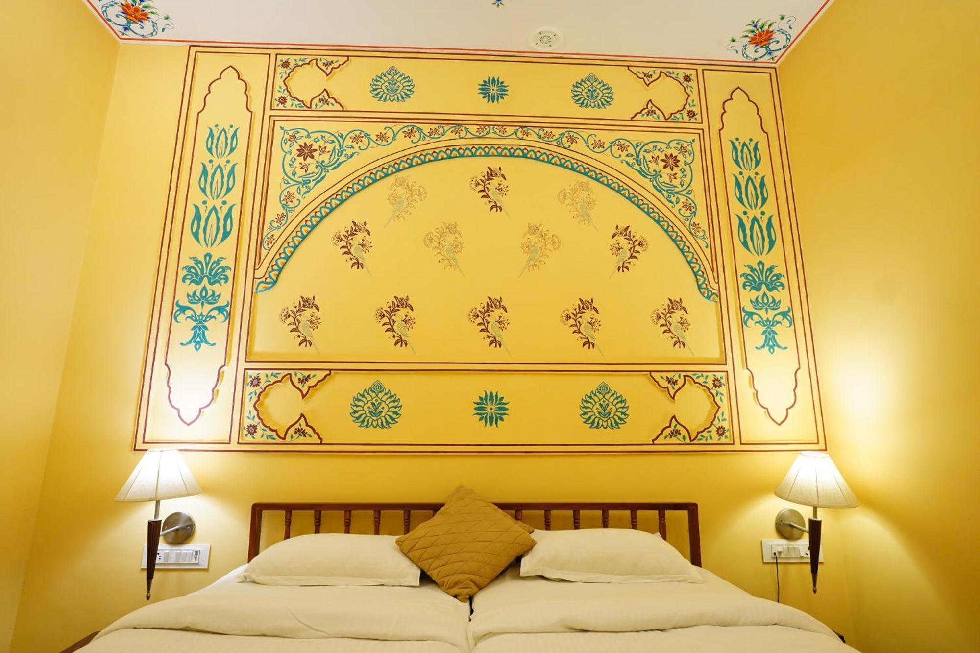 Haveli Kalwara - A Heritage Hotel Джайпур Екстериор снимка