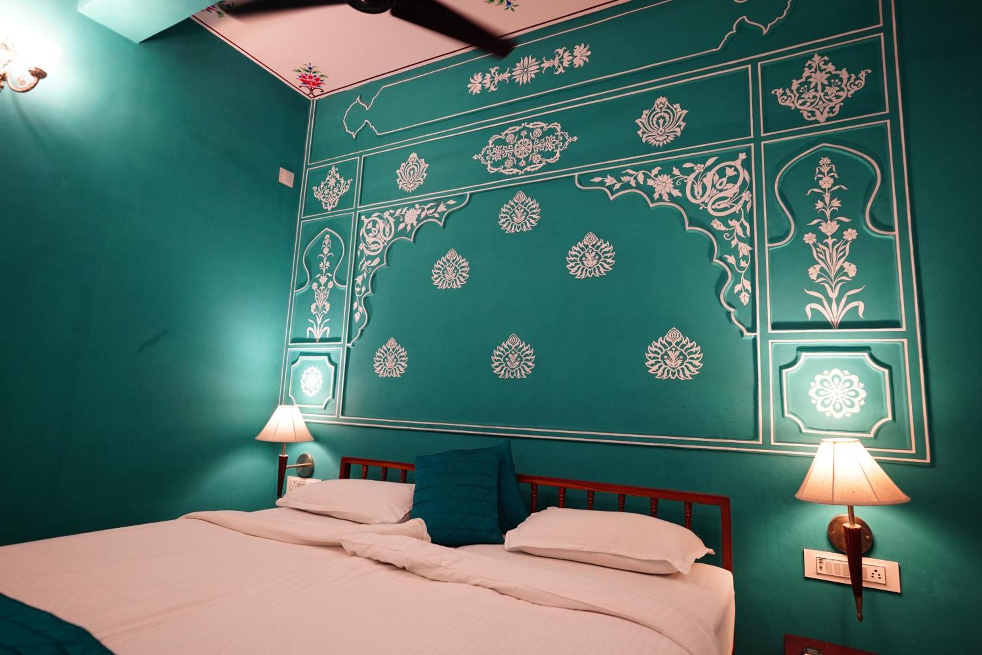 Haveli Kalwara - A Heritage Hotel Джайпур Екстериор снимка