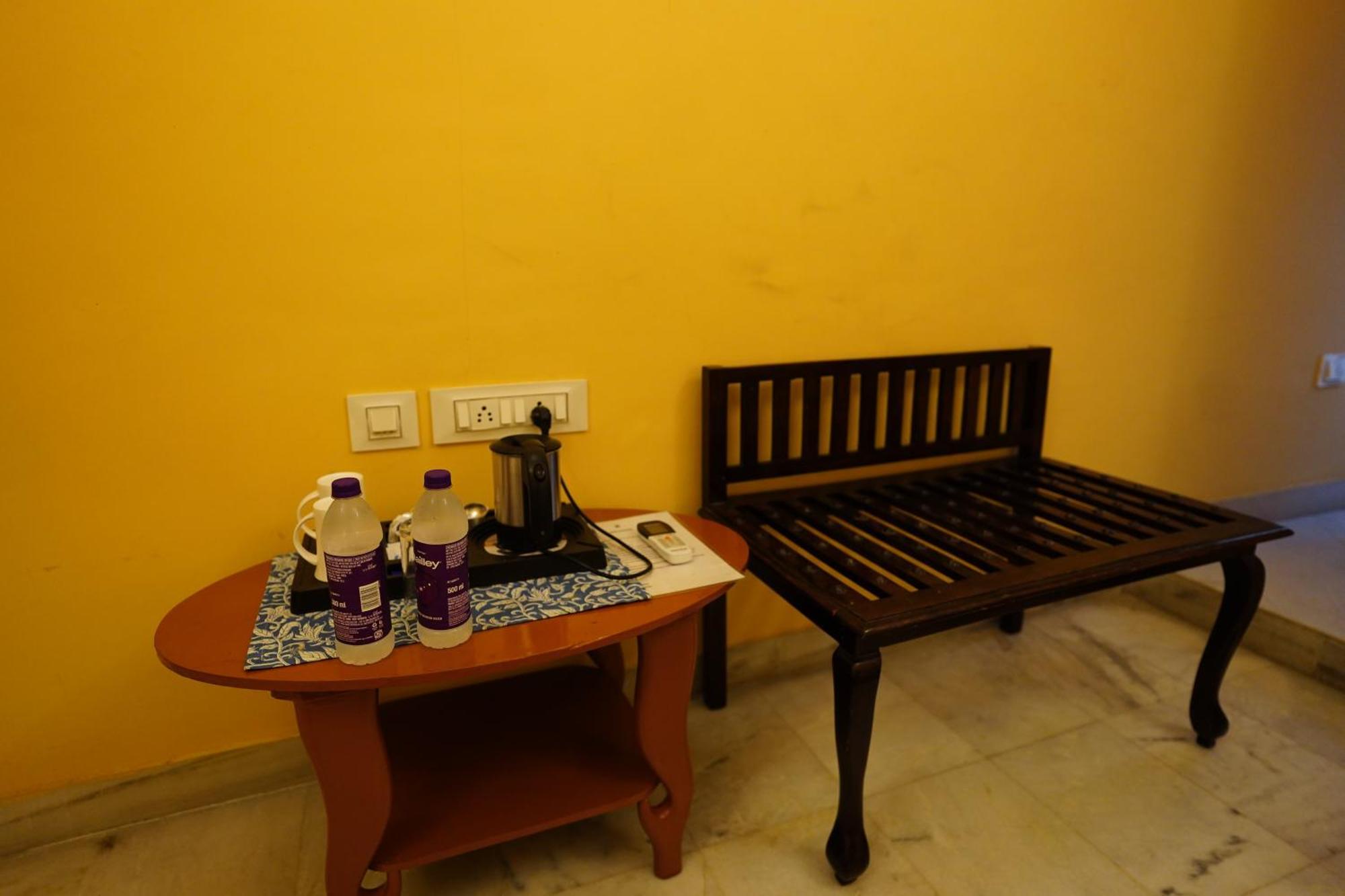 Haveli Kalwara - A Heritage Hotel Джайпур Екстериор снимка