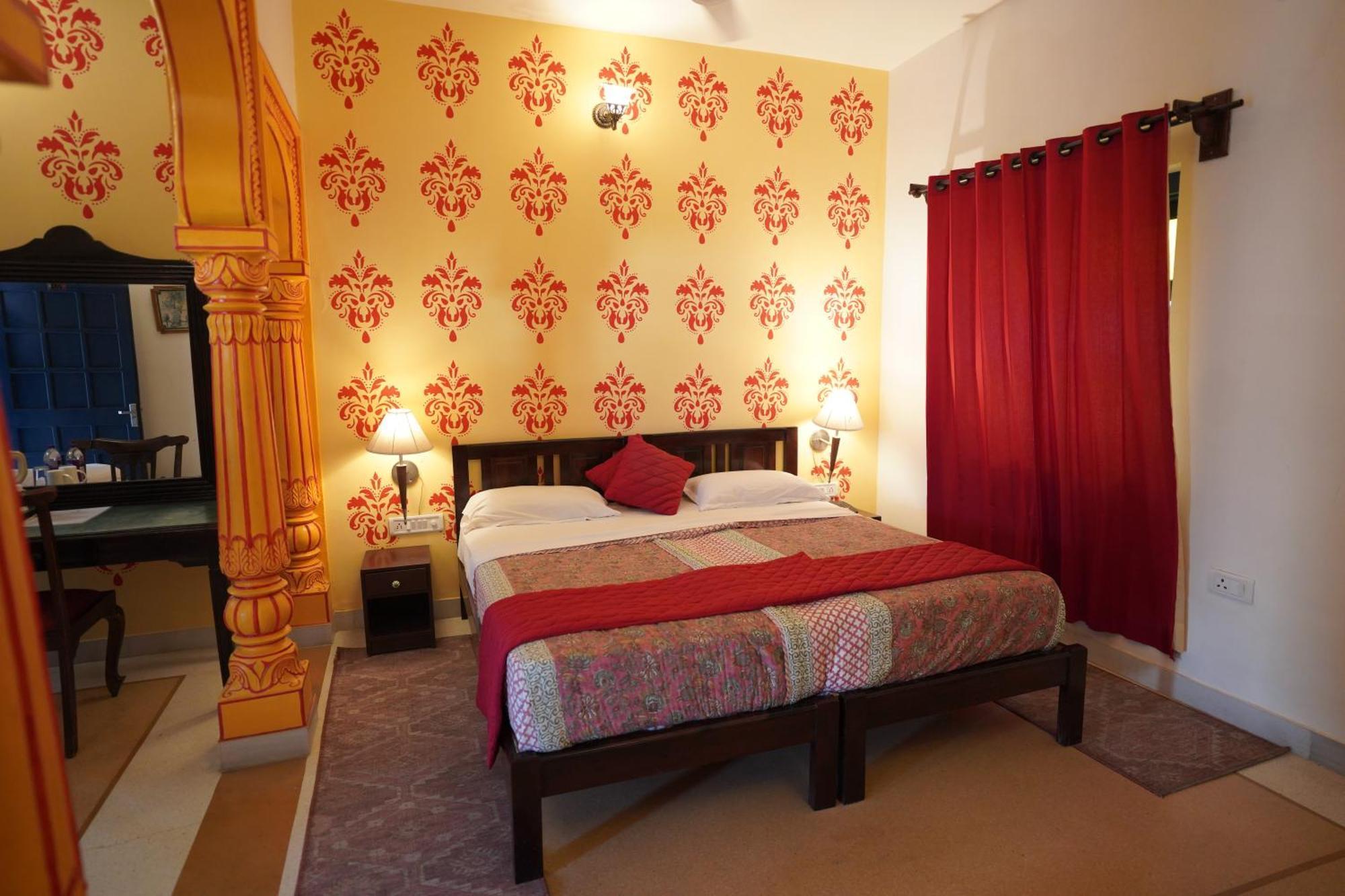 Haveli Kalwara - A Heritage Hotel Джайпур Стая снимка