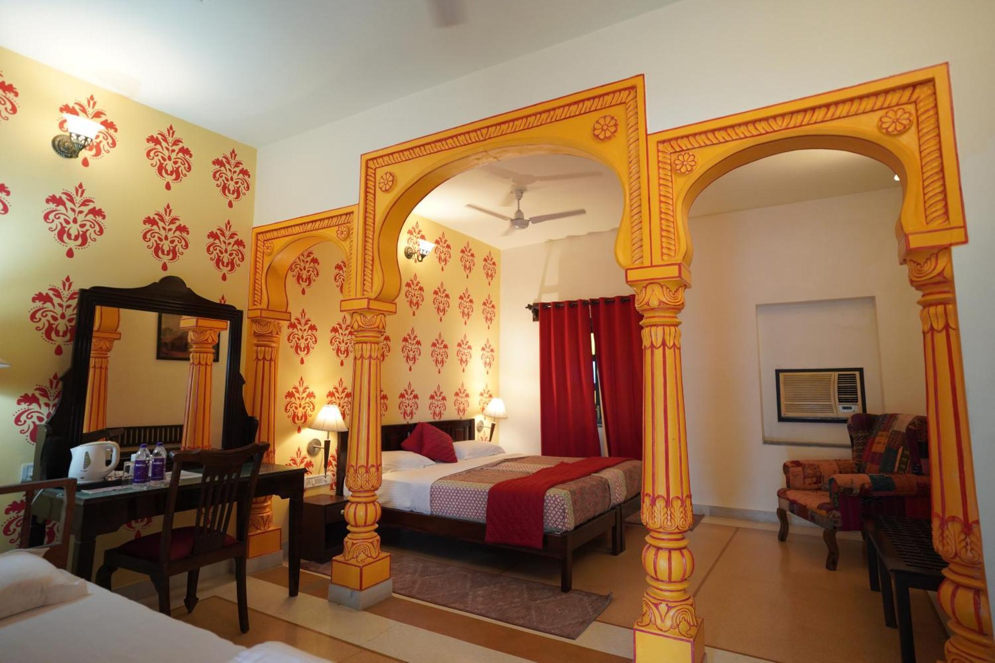 Haveli Kalwara - A Heritage Hotel Джайпур Екстериор снимка