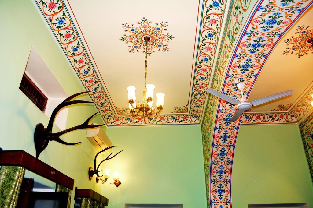 Haveli Kalwara - A Heritage Hotel Джайпур Екстериор снимка